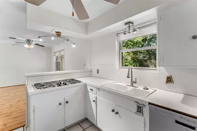 1911 Manila Lane, Houston, TX 77043 - Photo 19