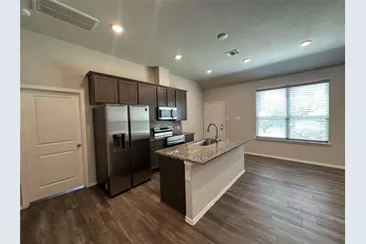 15063 Arrowhead Loop E, Willis, TX 77378 - Photo 7