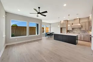 16015 Hayes Pk Dr, Houston, TX 77079 - Photo 15