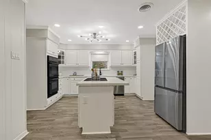 226 Driftwood Dr, Seabrook, TX 77586 - Photo 11