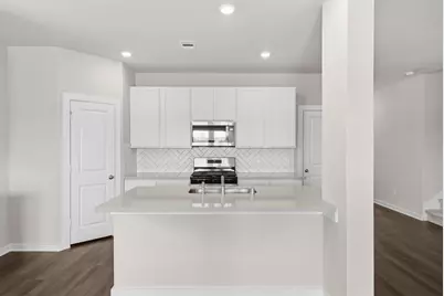 2014 Starlight Street, Angleton, TX 77515 - Photo 3