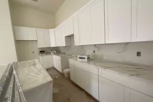 944 Lucky St, Houston, TX 77088 - Photo 5