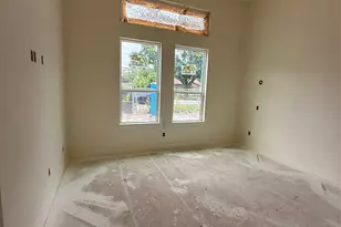 944 Lucky St, Houston, TX 77088 - Photo 11
