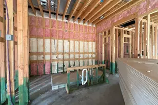 944 Lucky St, Houston, TX 77088 - Photo 5