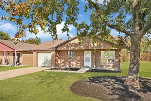 3322 1st Ave S, Texas City, TX 77590 - Photo 1