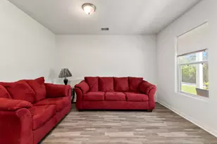 970 Cedar Point Dr, Livingston, TX 77351 - Photo 5