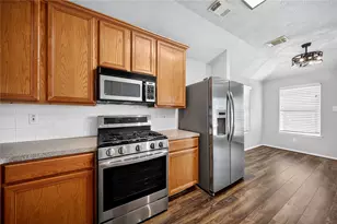 20515 Spring Bluff Ln, Spring, TX 77388 - Photo 9