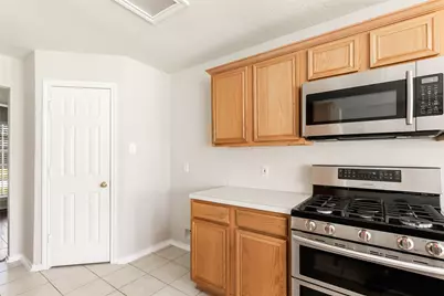 7142 Garnet Hill Lane, Humble, TX 77346 - Photo 13