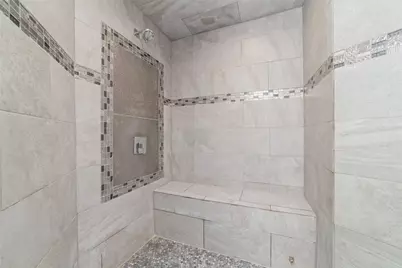 8115 Fondren Lake Drive, Houston, TX 77071 - Photo 17