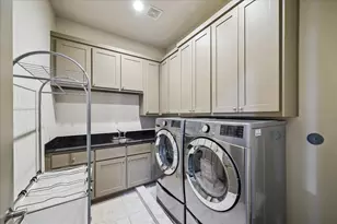 1416 Lake Pointe Pkwy, Sugar Land, TX 77478 - Photo 25