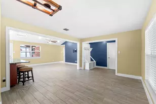 3010 Westerland Dr, Houston, TX 77063 - Photo 9