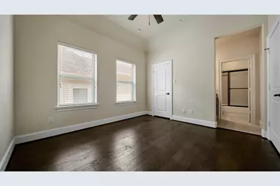 4518 Holt Street, Bellaire, TX 77401 - Photo 39