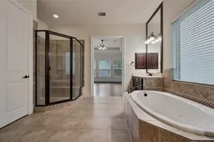 4518 Holt St, Bellaire, TX 77401 - Photo 29