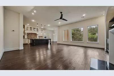 4518 Holt Street, Bellaire, TX 77401 - Photo 17