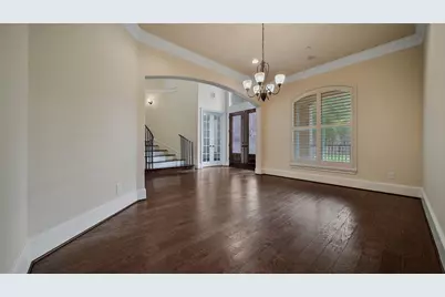 4518 Holt Street, Bellaire, TX 77401 - Photo 15