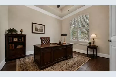 4518 Holt Street, Bellaire, TX 77401 - Photo 3