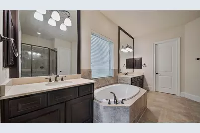 4518 Holt Street, Bellaire, TX 77401 - Photo 27