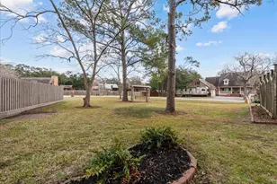 710 Bayou Crest Cir, Dickinson, TX 77539 - Photo 41