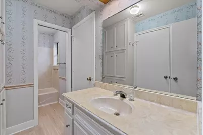 710 Bayou Crest Circle, Dickinson, TX 77539 - Photo 31