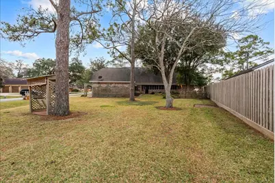 710 Bayou Crest Circle, Dickinson, TX 77539 - Photo 43