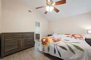 591 Mosswood Dr, Conroe, TX 77302 - Photo 13