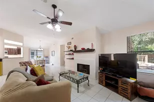 591 Mosswood Dr, Conroe, TX 77302 - Photo 7