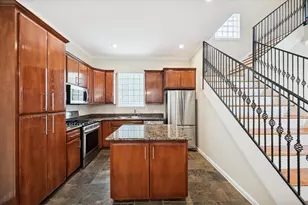 1427 W 25th St, Houston, TX 77008 - Photo 13