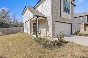 1403 Promise Ct, Bryan, TX 77803 - Photo 3