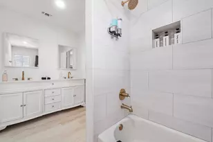 8007 Beluche Dr, Galveston, TX 77551 - Photo 23