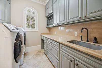 2 Burkhart Forest Court, Houston, TX 77055 - Photo 13