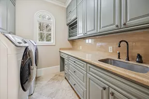 2 Burkhart Forest Ct, Houston, TX 77055 - Photo 13