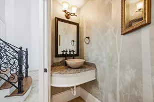 2 Burkhart Forest Ct, Houston, TX 77055 - Photo 5