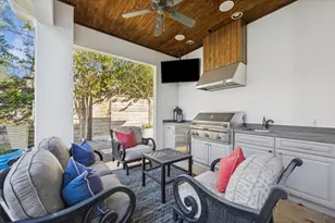 2 Burkhart Forest Ct, Houston, TX 77055 - Photo 37