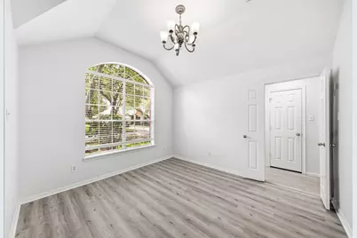 4723 Knights Branch Drive, Sugar Land, TX 77479 - Photo 5