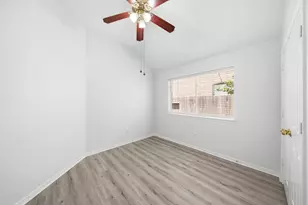 4723 Knights Branch Dr, Sugar Land, TX 77479 - Photo 15