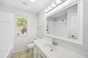 4723 Knights Branch Dr, Sugar Land, TX 77479 - Photo 17