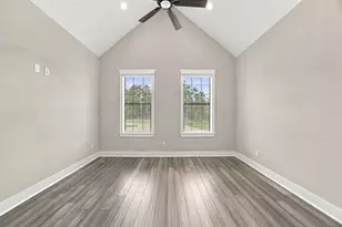 21247 Peach Bend, Cleveland, TX 77328 - Photo 3