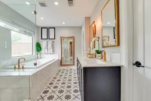 9142 Bronco Dr, Houston, TX 77055 - Photo 13