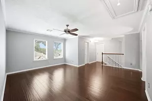 1323 Crystal Lake Cir E, Pearland, TX 77584 - Photo 29