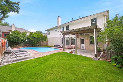 1323 Crystal Lake Circle E, Pearland, TX 77584 - Photo 1