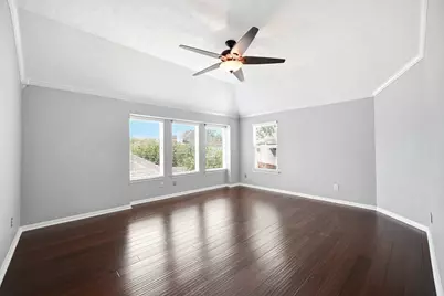 1323 Crystal Lake Circle E, Pearland, TX 77584 - Photo 31