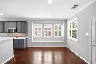 1323 Crystal Lake Cir E, Pearland, TX 77584 - Photo 17