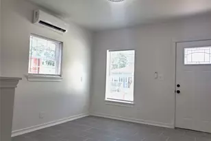 914 E 32nd St, Houston, TX 77022 - Photo 5