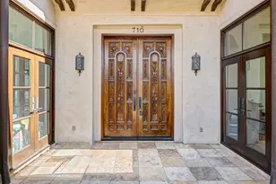 710 Pinehaven Dr, Houston, TX 77024 - Photo 3