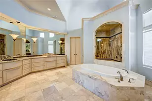 710 Pinehaven Dr, Houston, TX 77024 - Photo 25