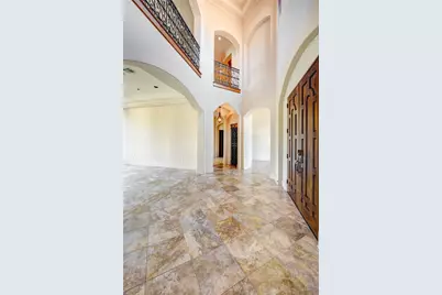 710 Pinehaven Drive, Houston, TX 77024 - Photo 5