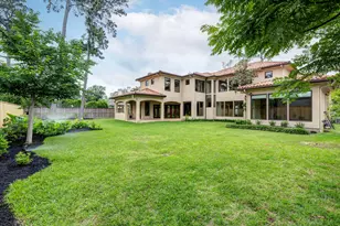 710 Pinehaven Dr, Houston, TX 77024 - Photo 39