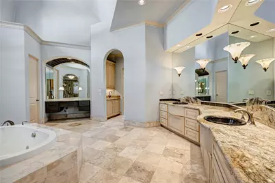 710 Pinehaven Drive, Houston, TX 77024 - Photo 23