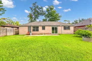 6926 Finch St, Houston, TX 77028 - Photo 13