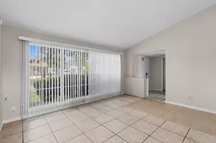 6926 Finch St, Houston, TX 77028 - Photo 3